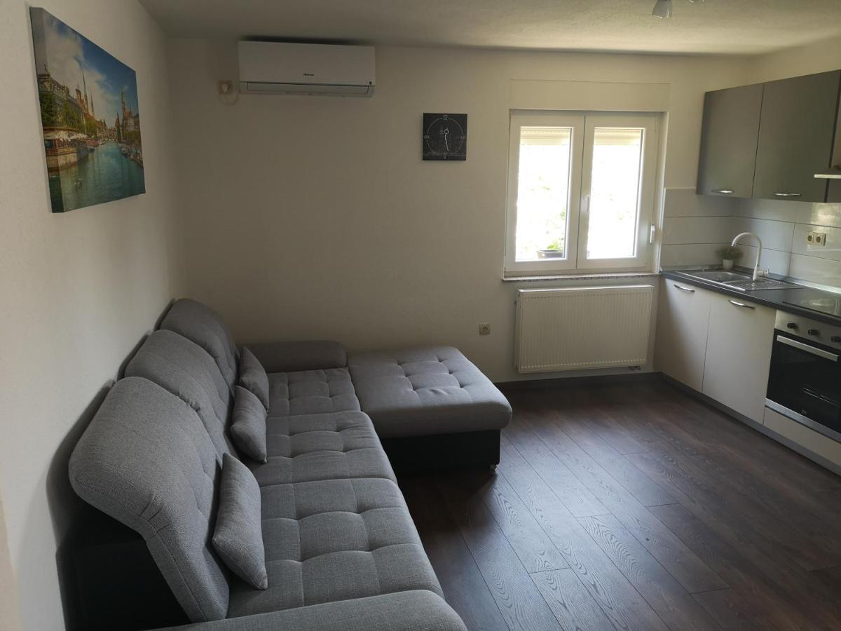 Apartmani Manda Omišalj Exterior foto